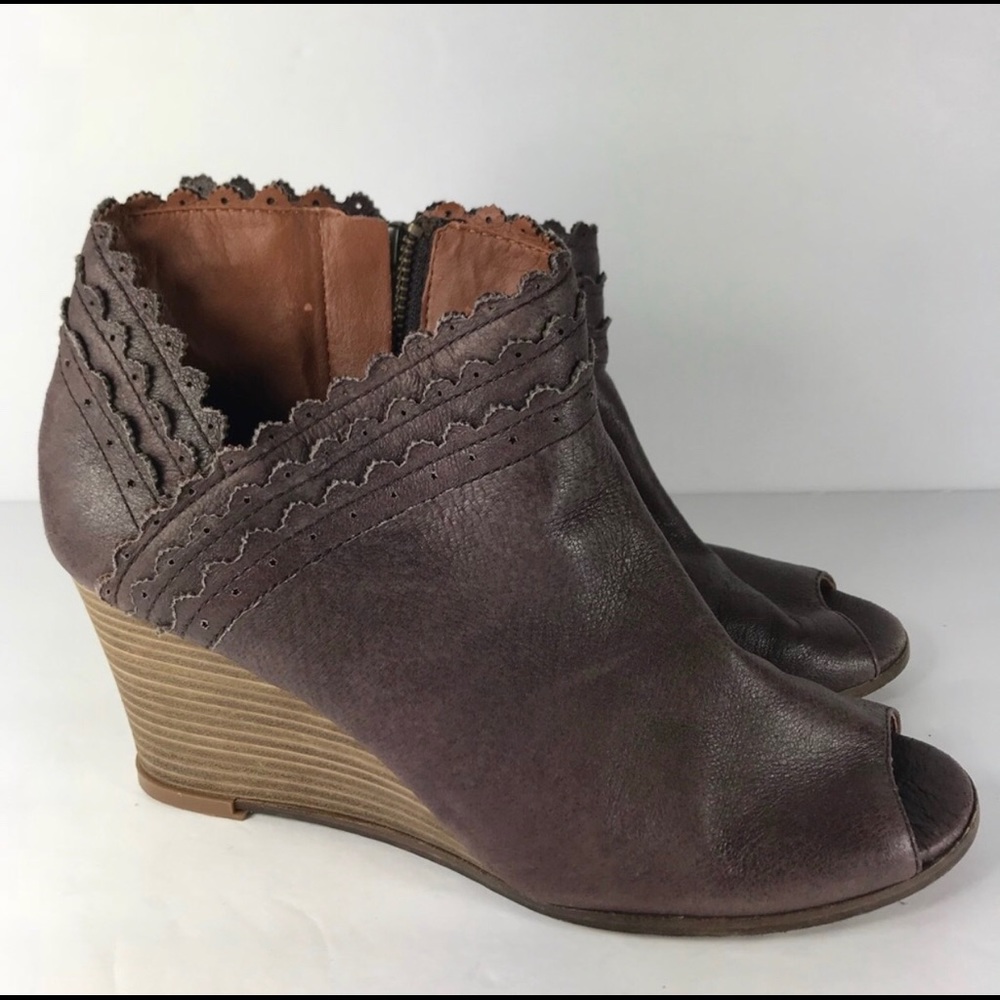 🌼🌼**ISO**🌼🌼 Lucky Brand peep toe wedges Size 9 - Picture 2 of 3